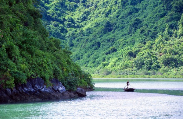 Sailing – Halong Bay, Vietnam